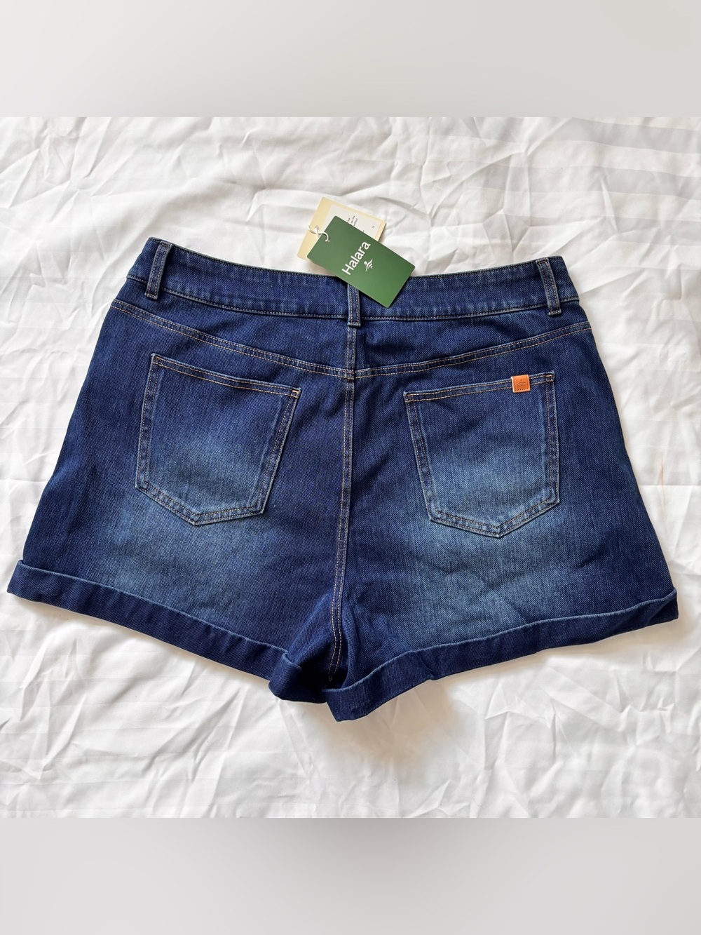 Halara Women's Denim Flex Shorts Soft Jean Lightweight Breathable Size L NEW - Picture 7 of 9